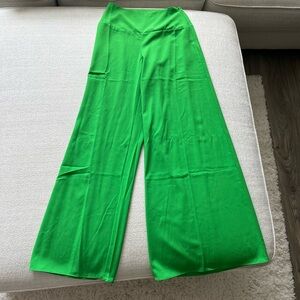 green wide leg pants